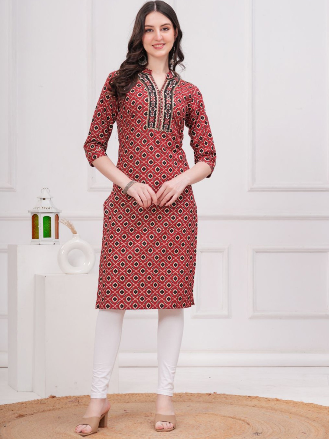 

KALINI Geometric Printed Mandarin Collar Pure Cotton Straight Kurta, Maroon