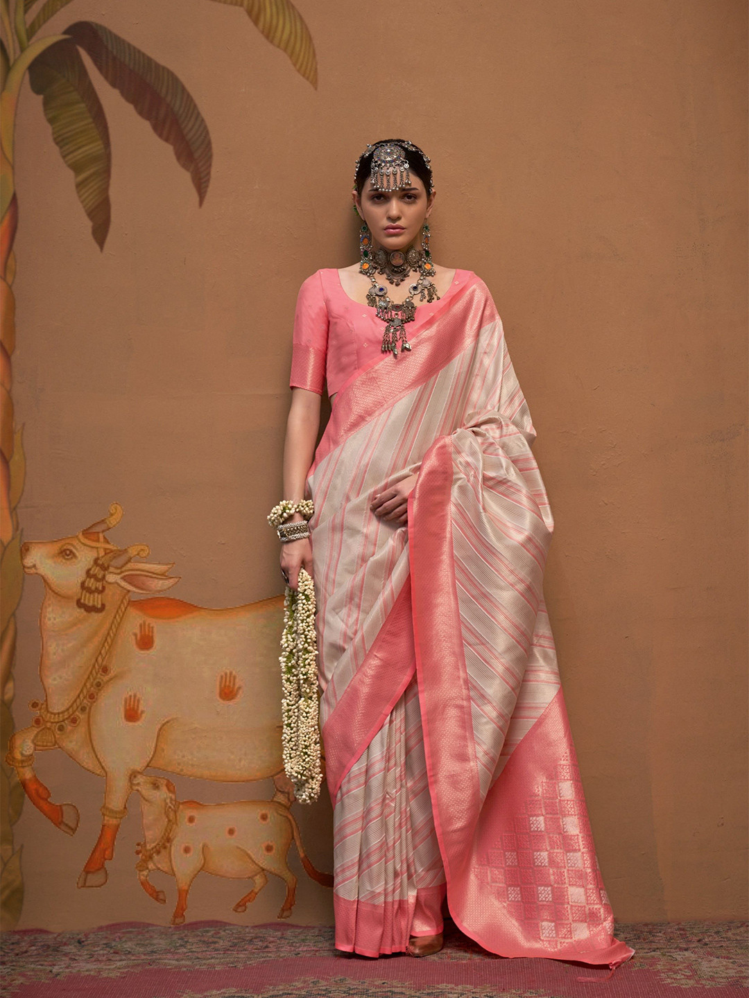 

MAHALASA Ethnic Motifs Zari Pure Silk Kanjeevaram Saree, Beige