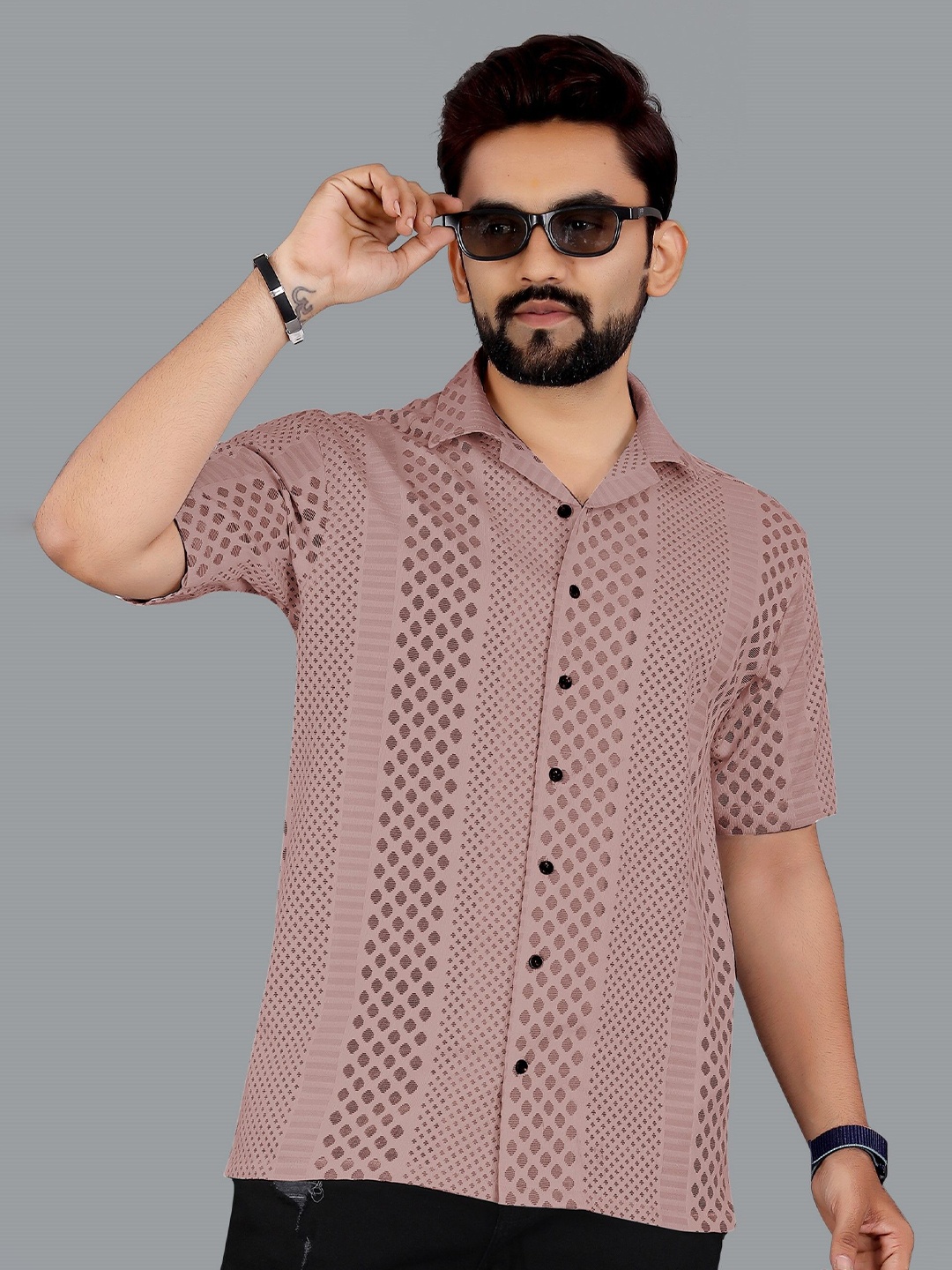 

INDICLUB Men Relaxed Opaque Printed Casual Shirt, Pink