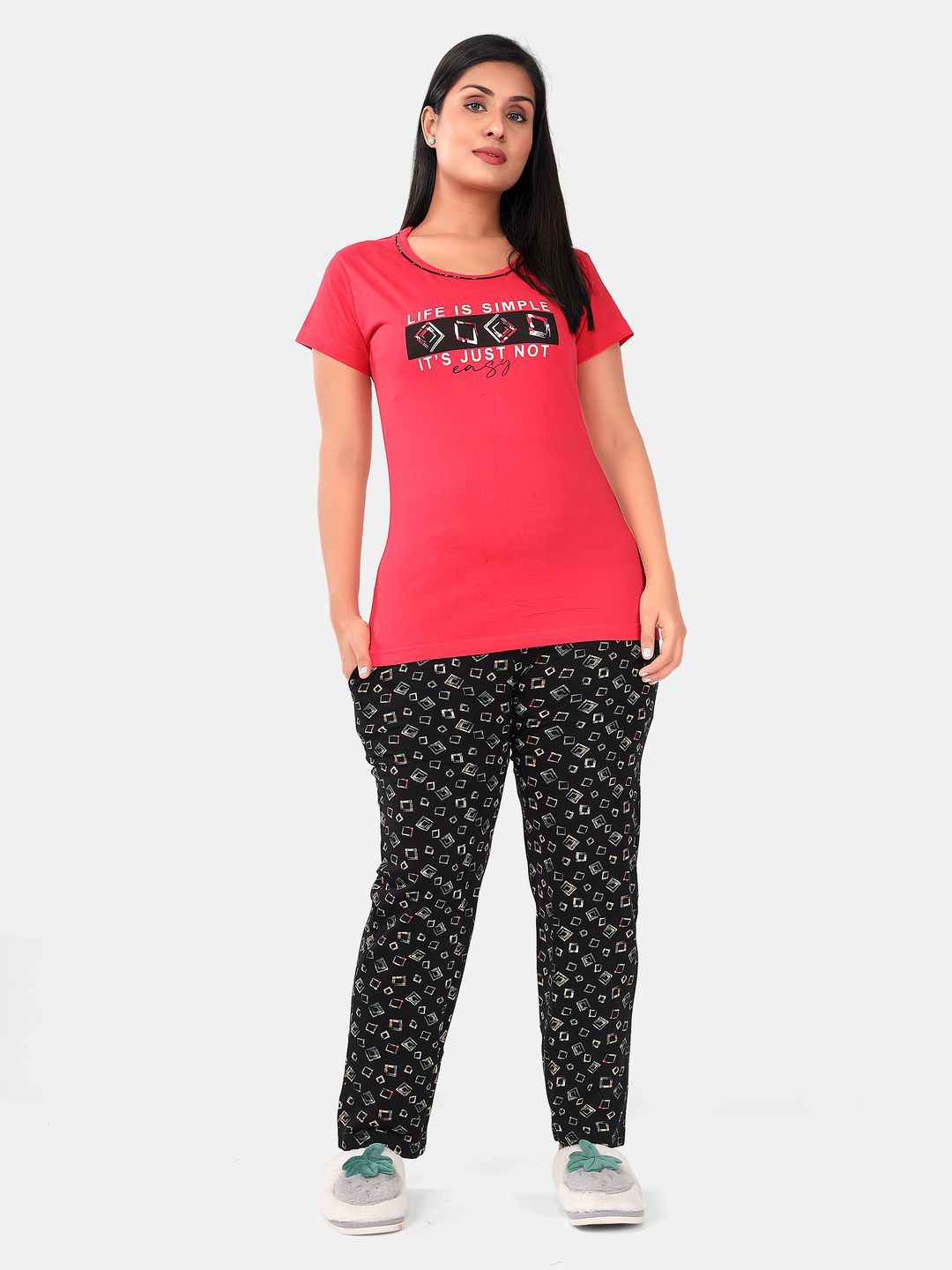 

SWEET MOON Printed Round Neck T-Shirt With Pyjama, Red