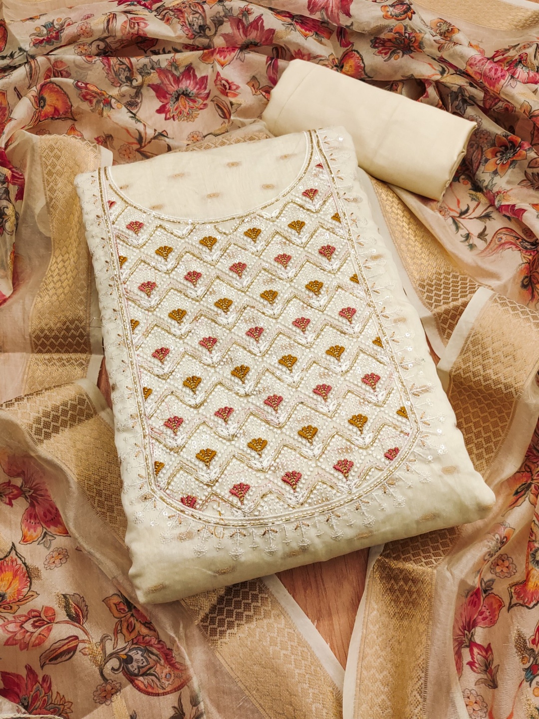 

KALINI Floral Embroidered Unstitched Dress Material, Off white