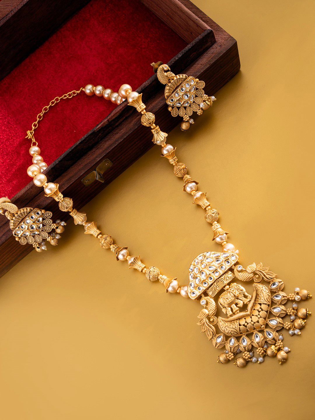 

PANASH Gold-Plated Stones-Studded & Beaded Jewellery Set