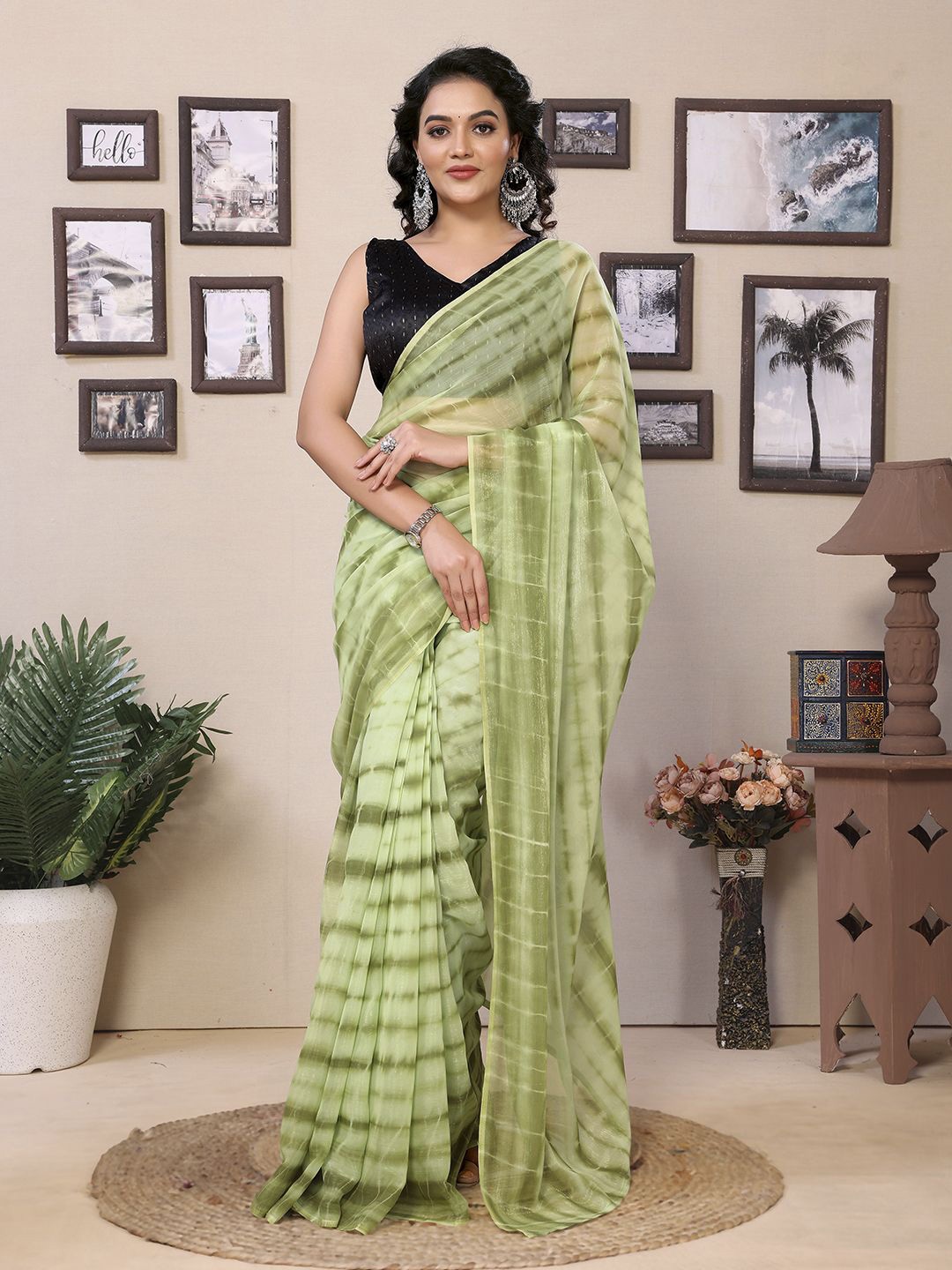 

DIVASTRI Tie and Dye Ready to Wear Saree, Green