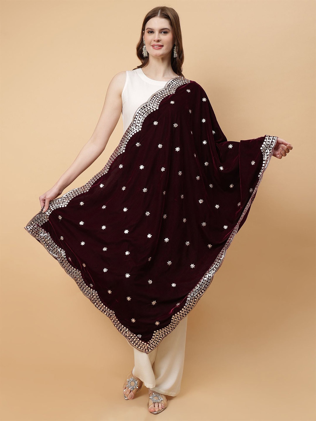 

Moda Chales Floral Embroidered Velvet Dupatta With Mirror Work, Burgundy