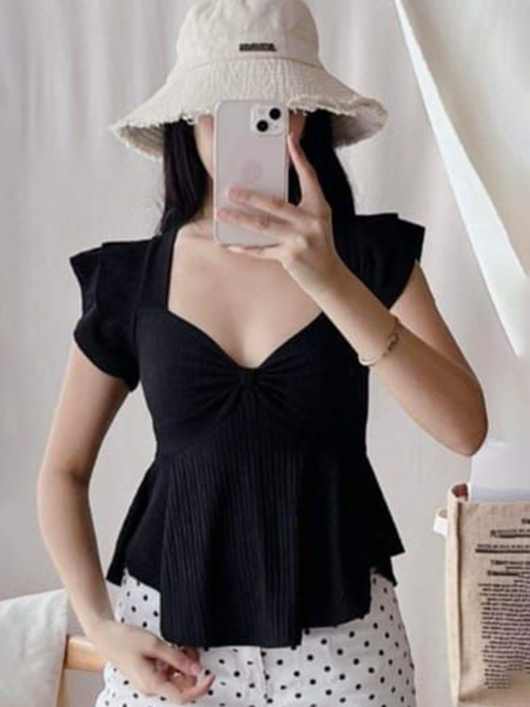 

RAZA SHOPING Women Solid Sweetheart Neck Flutter sleeves Peplum Top, Black
