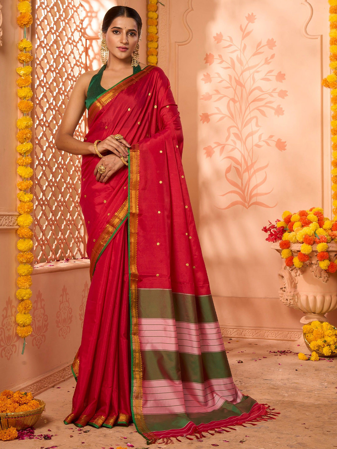 

NITARAA Woven Design Ilkal Saree, Red