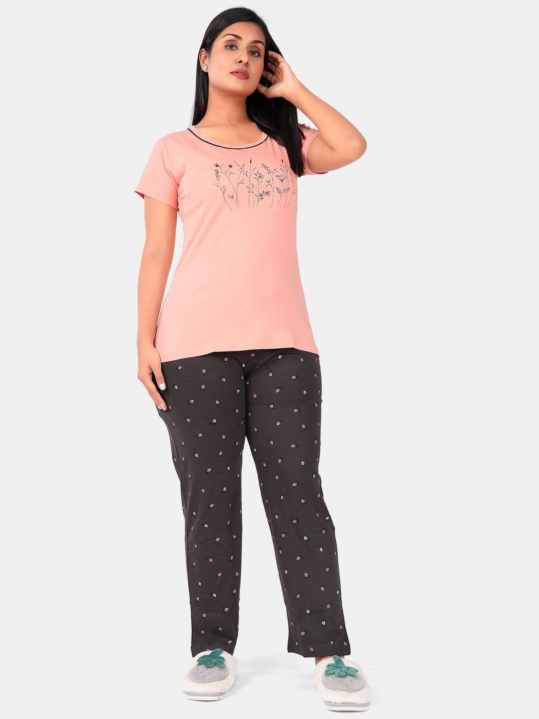 

SWEET MOON Printed Round Neck T-Shirt With Pyjama, Peach