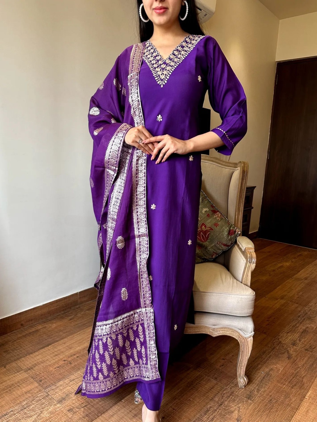 

KALINI Floral Embroidered V-Neck Thread Work Straight Kurta With Trousers And Dupatta, Violet