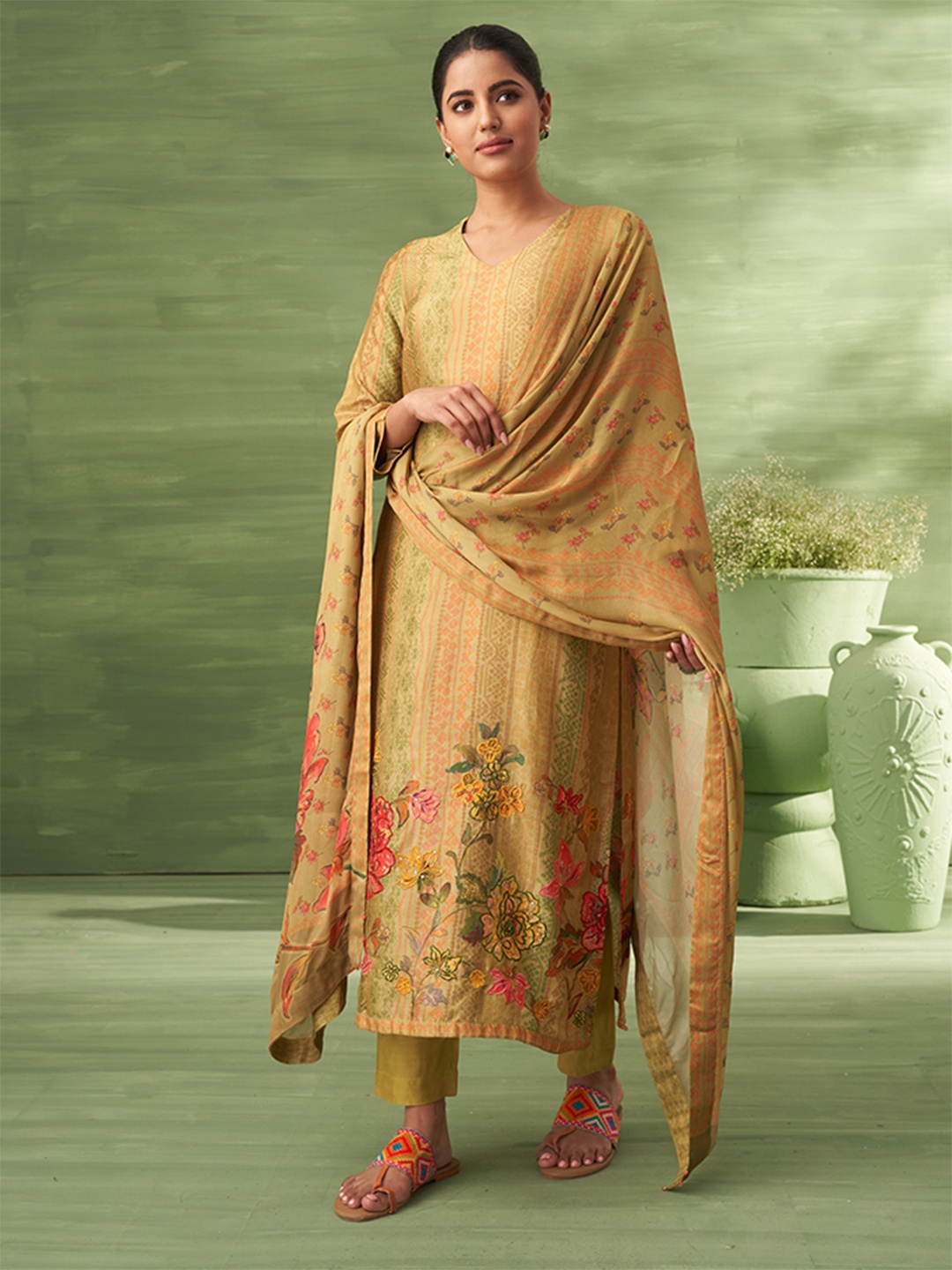 

SAUNDH Floral Printed Unstitched Dress Material, Green