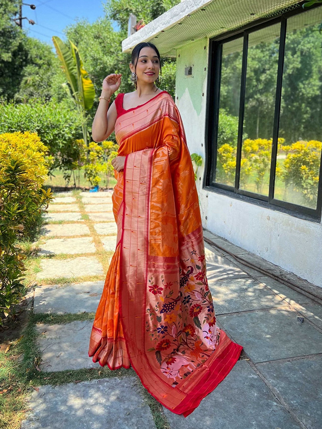 

DIVASTRI Woven Design Zari Silk Blend Paithani Saree, Orange