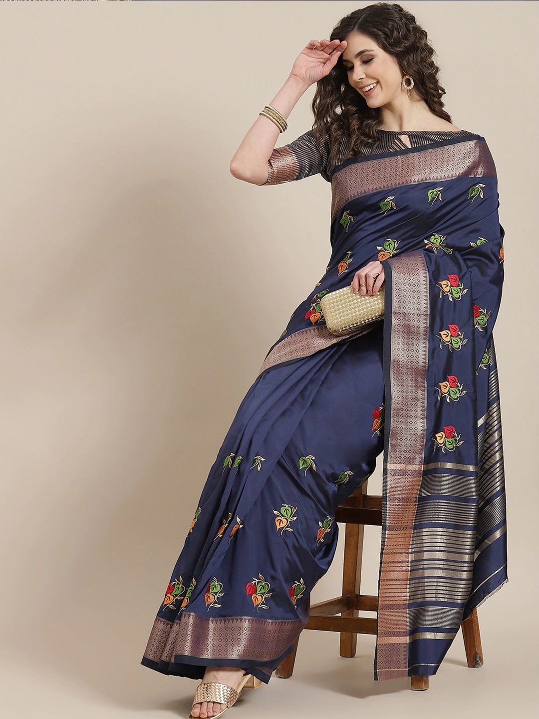 

DIVASTRI Floral Zari Silk Cotton Saree, Blue