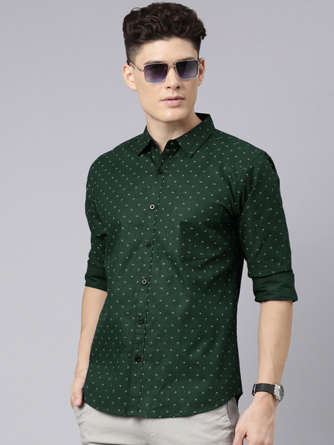 

Metronaut Men Spread Collar Geometric Printed Cotton Casual Shirt, Green