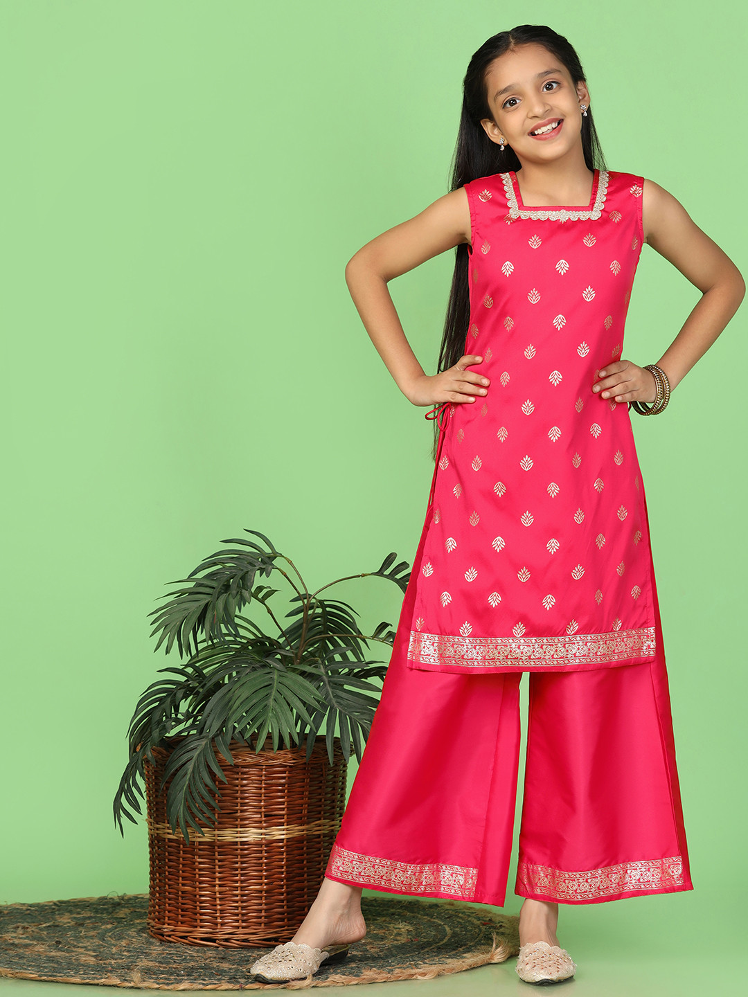 

Sangria Girls Red Floral Woven Design Square Neck Straight Kurta With Palazzos