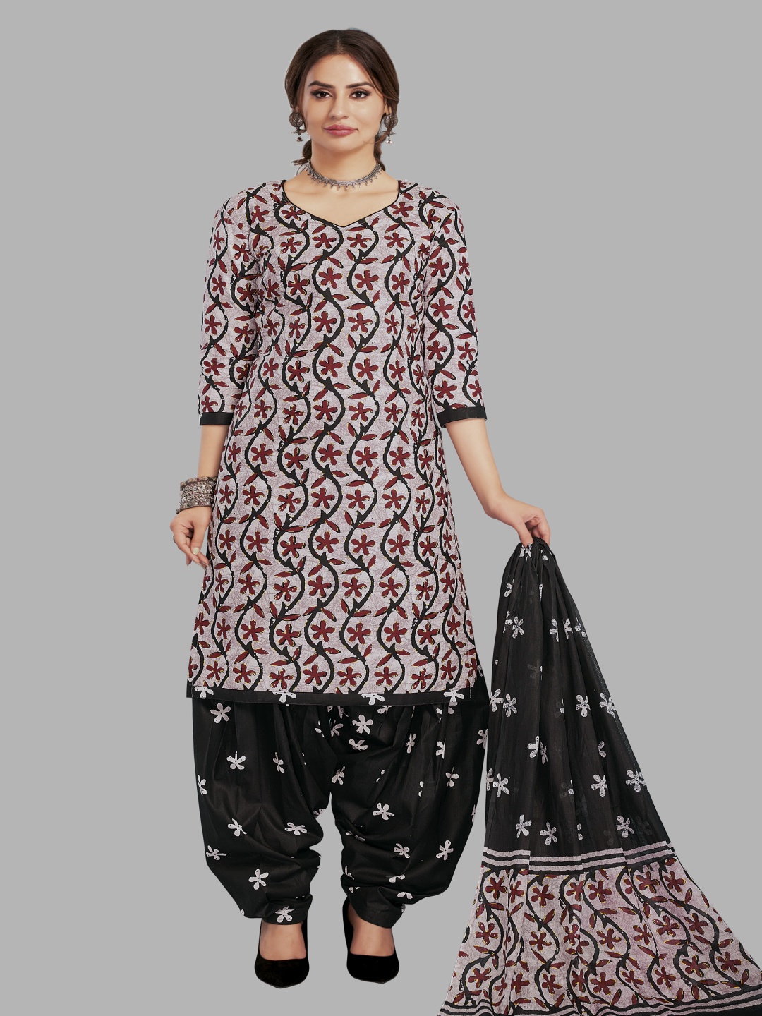 

Simmu Floral Printed Pure Cotton Unstitched Dress Material, Black