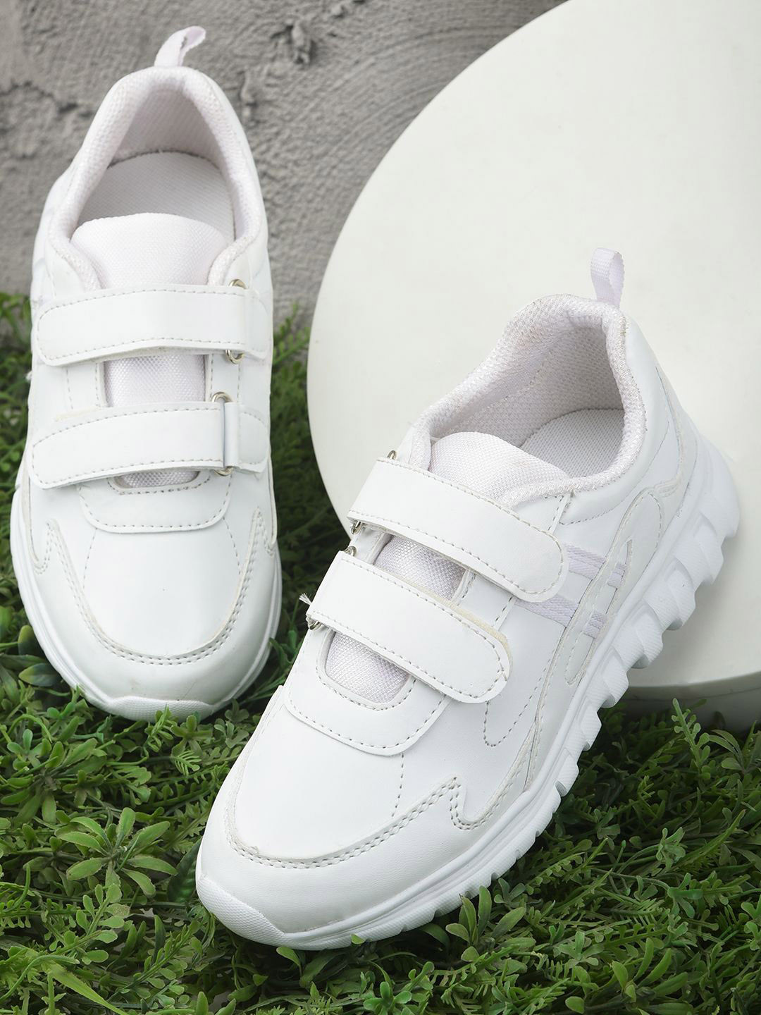 

Liberty Unisex Slip-On Sneakers, White