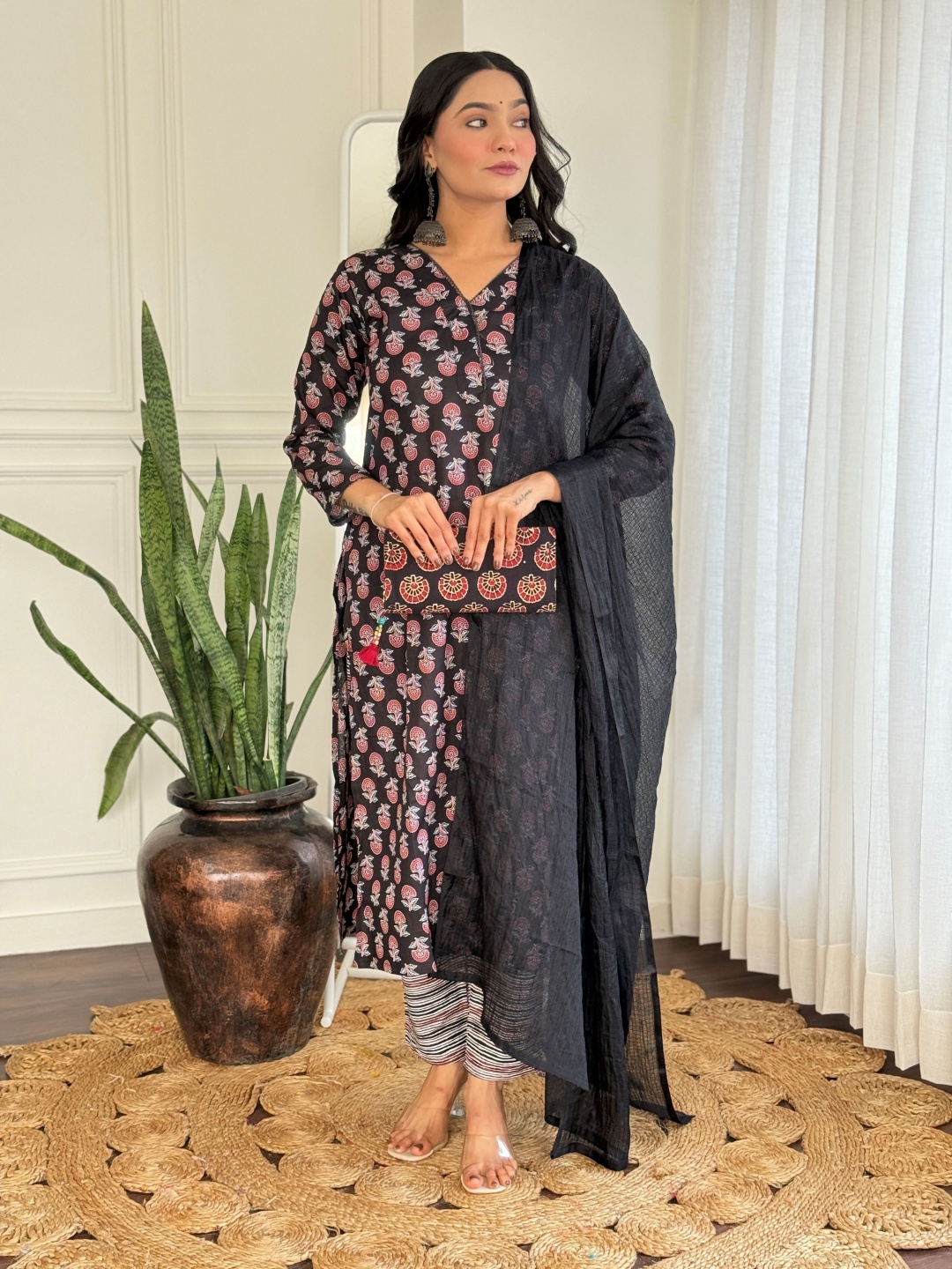 

KALINI Floral Printed V-Neck Pure Cotton Straight Kurta With Trousers And Dupatta, Black