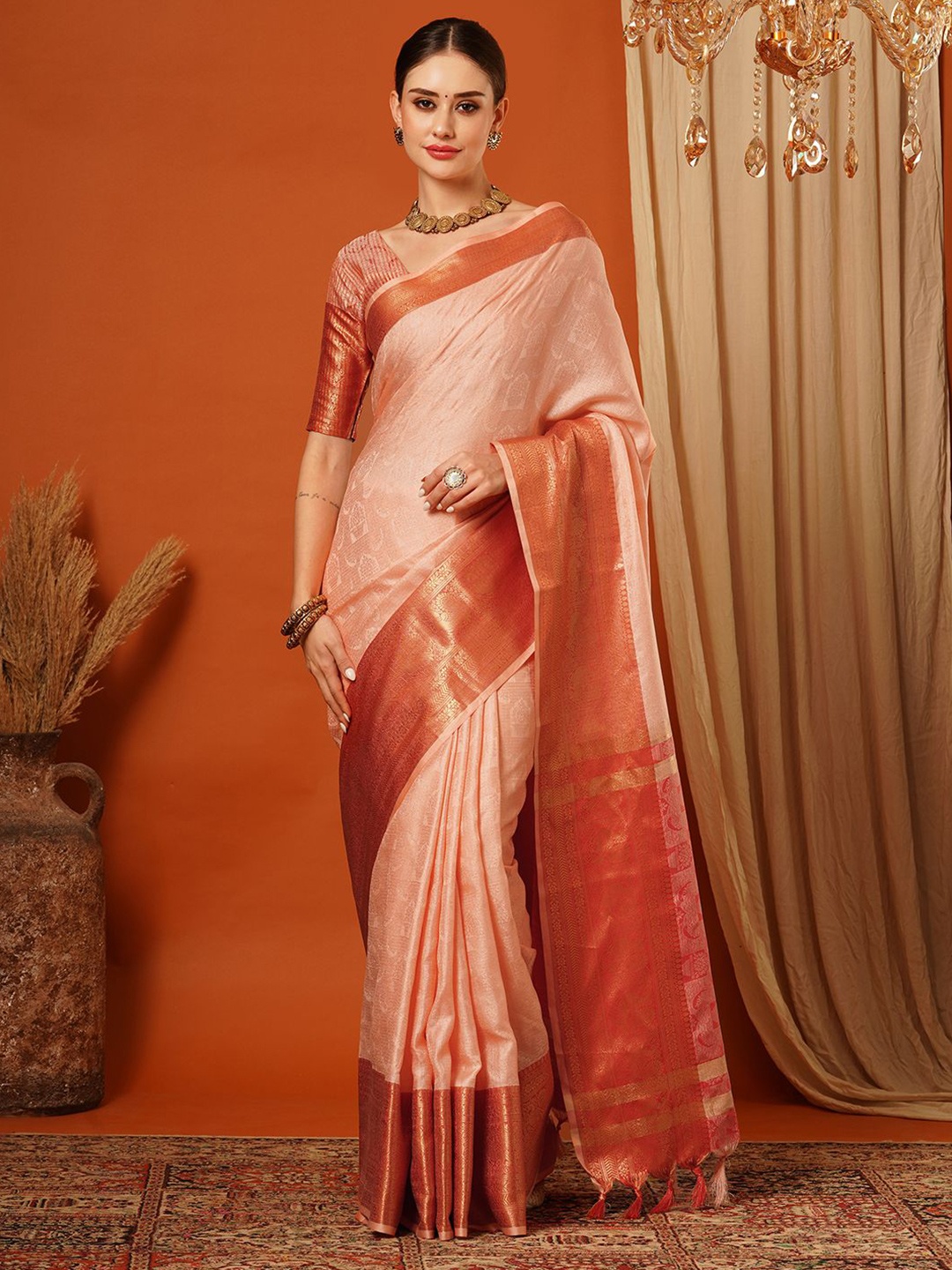 

DIVASTRI Woven Design Zari Tissue Mysore Silk Saree, Peach