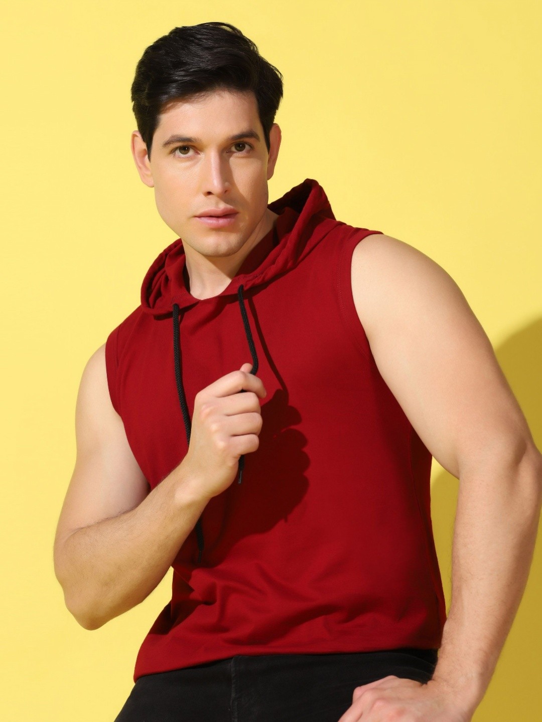 

WOOSTRO Men Solid Hood Cotton Slim Fit T-shirt, Maroon