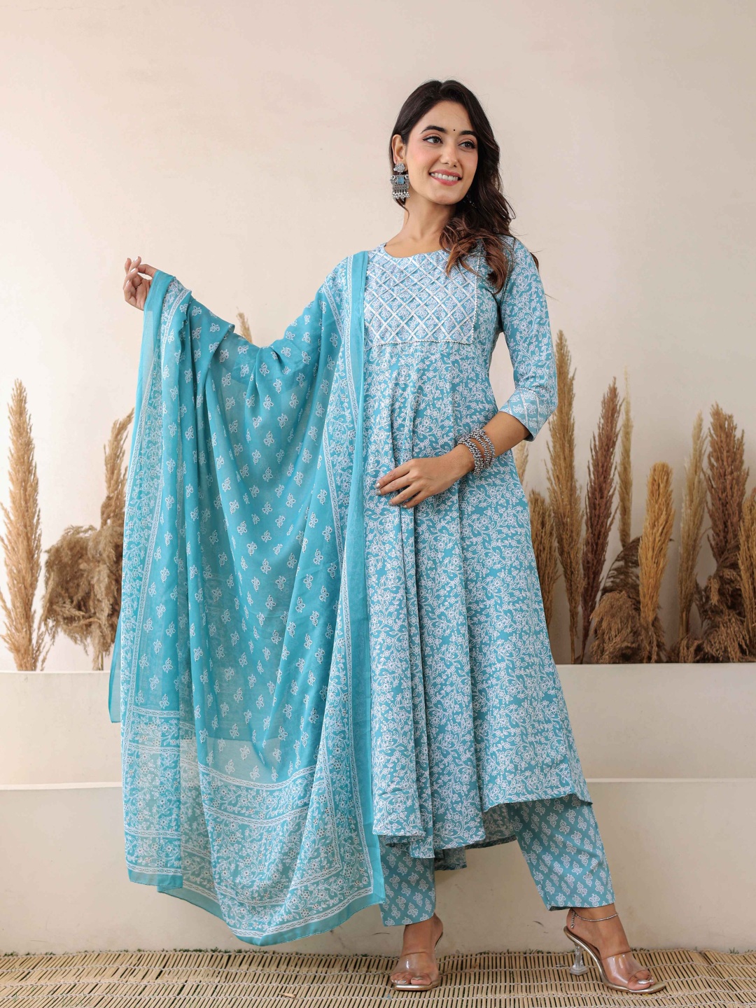 

KETAKI FASHION Floral Printed Round Neck Gotta Patti Anarkali Kurta With Trouser & Dupatta, Turquoise blue