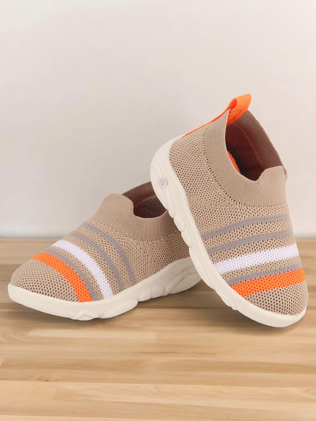 

LEVOT Unisex Kids Striped Slip-On Sneakers, Beige
