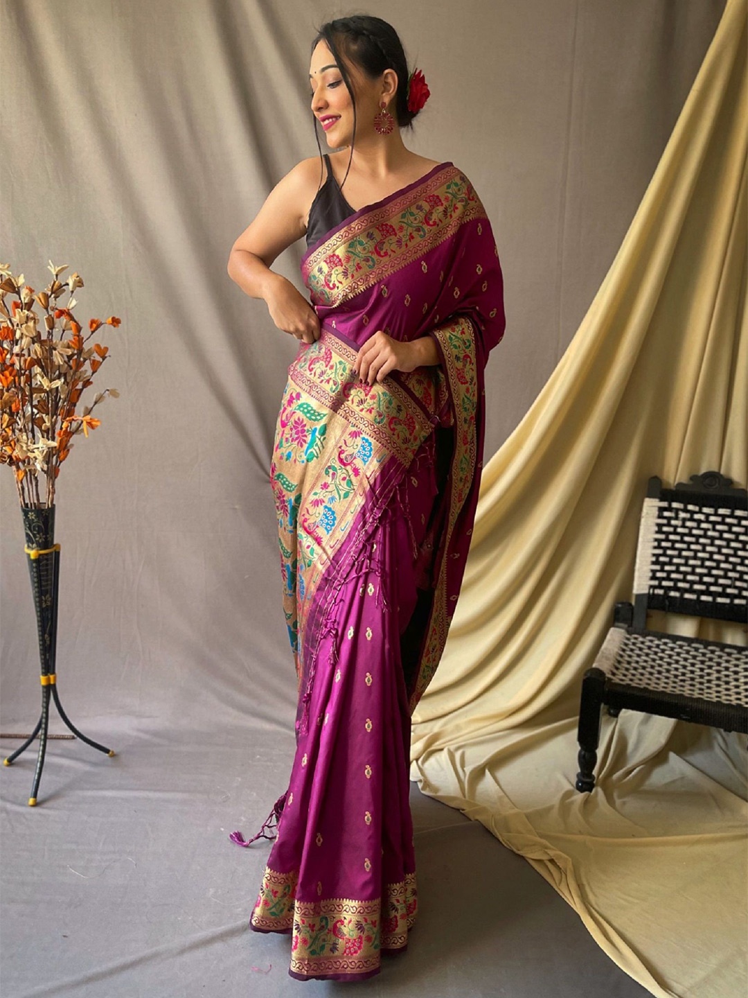 

DIVASTRI Women's Paithani Silk Saree With Unstithced Blouse Piece, Purple