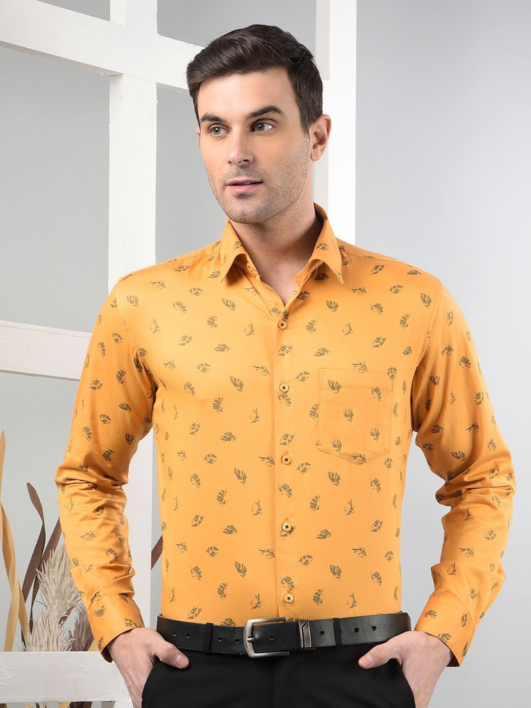 

Canary London Men Smart Slim Fit Floral Opaque Printed Semiformal Shirt, Yellow