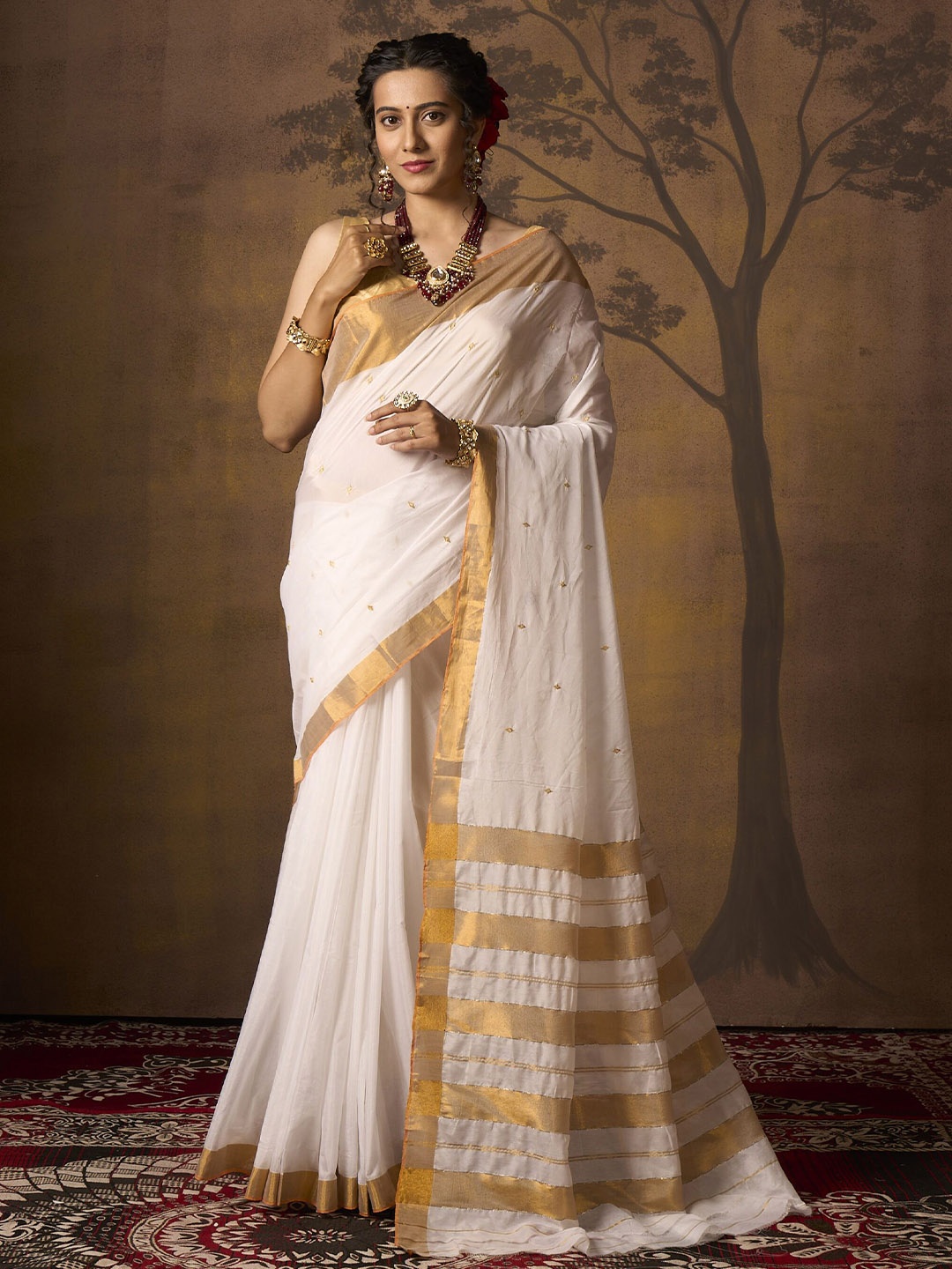 

NITARAA Woven Design Zari Ilkal Saree, White