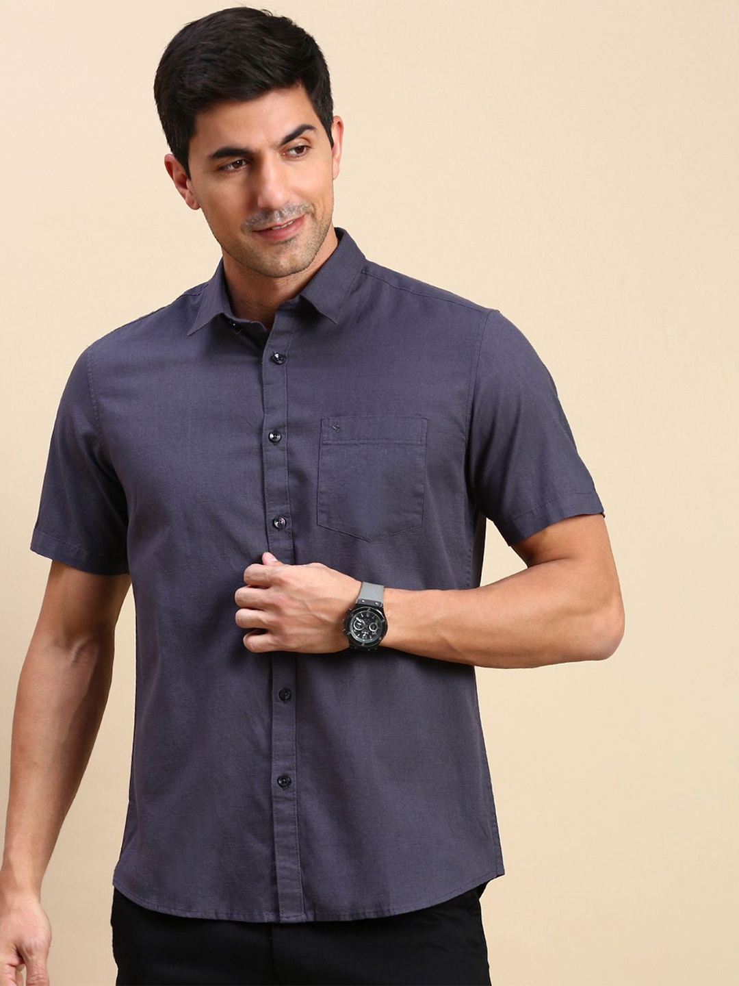 

Classic Polo Men India Slim Fit Spread Collar Solid Cotton Casual Shirt, Grey