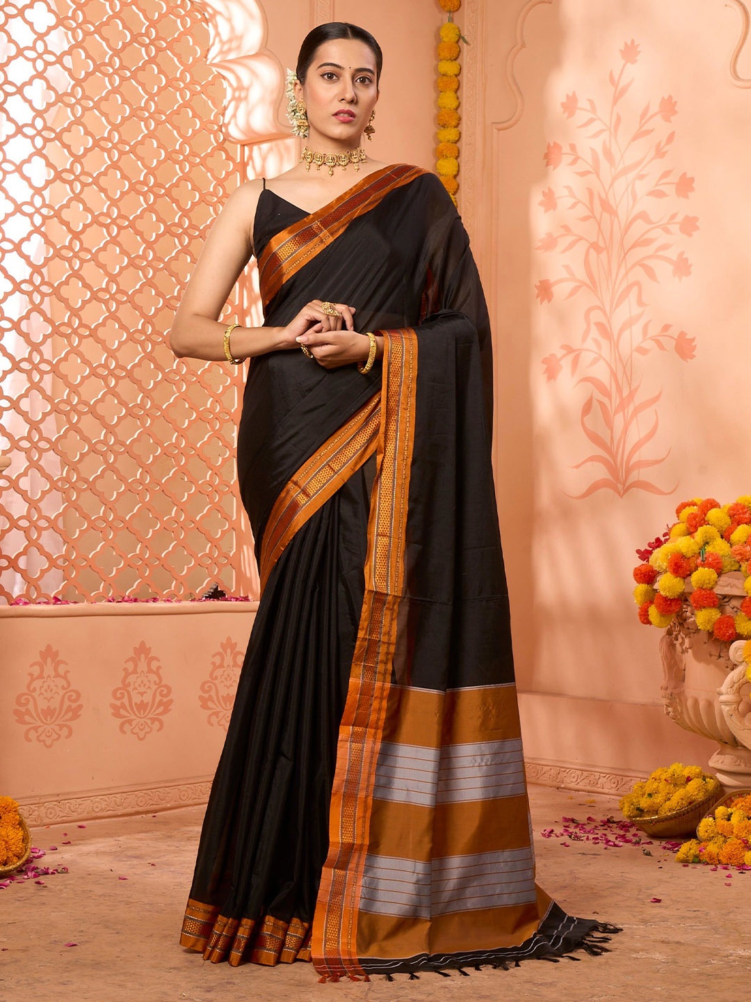 

NITARAA Zari Woven Design Ilkal Saree, Black