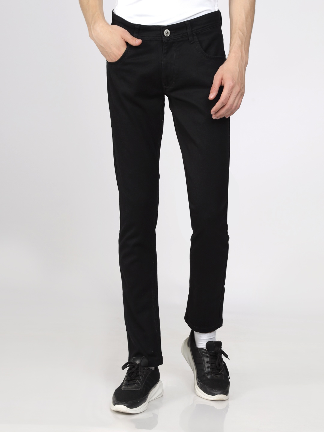 

TCI Men Straight Fit Mid-Rise Jeans, Black