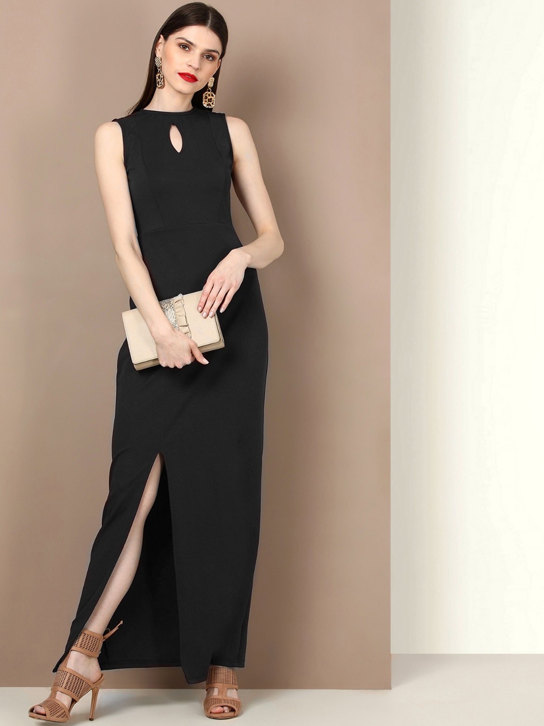 

Moda Rapido Keyhole Neck Slits Detailed Maxi Dress, Black