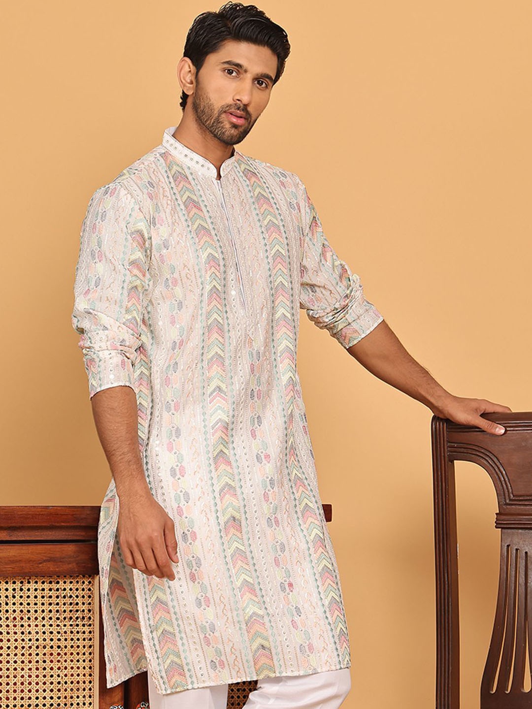 

Jompers Thread Work Mandarin Collar Straight Kurta, White