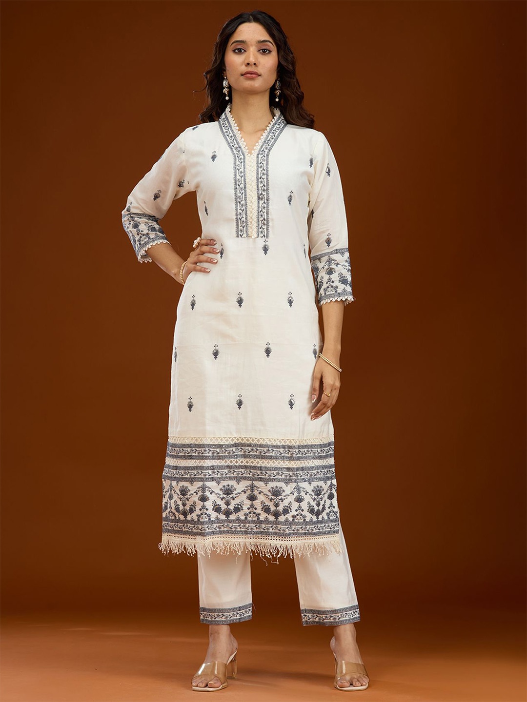 

Koskii Women Floral Embroidered Regular Thread Work Kurta With Trouser & Dupatta, Cream