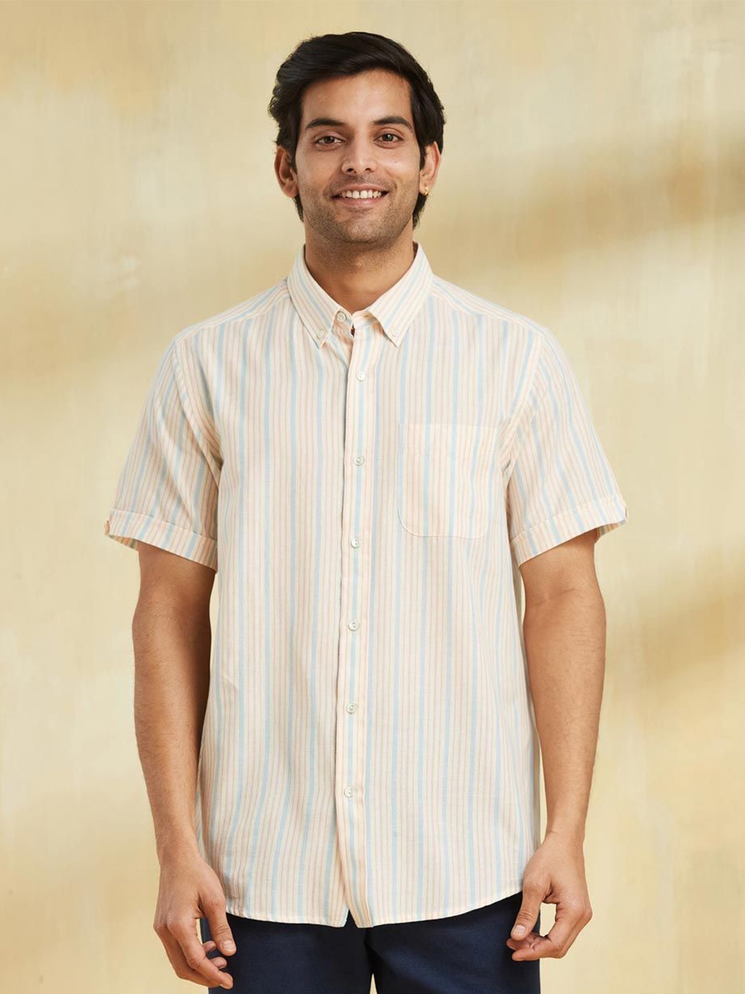 

Fabindia Men Relaxed Fit Spread Collar Vertical Striped Cotton Casual Shirt, Off white