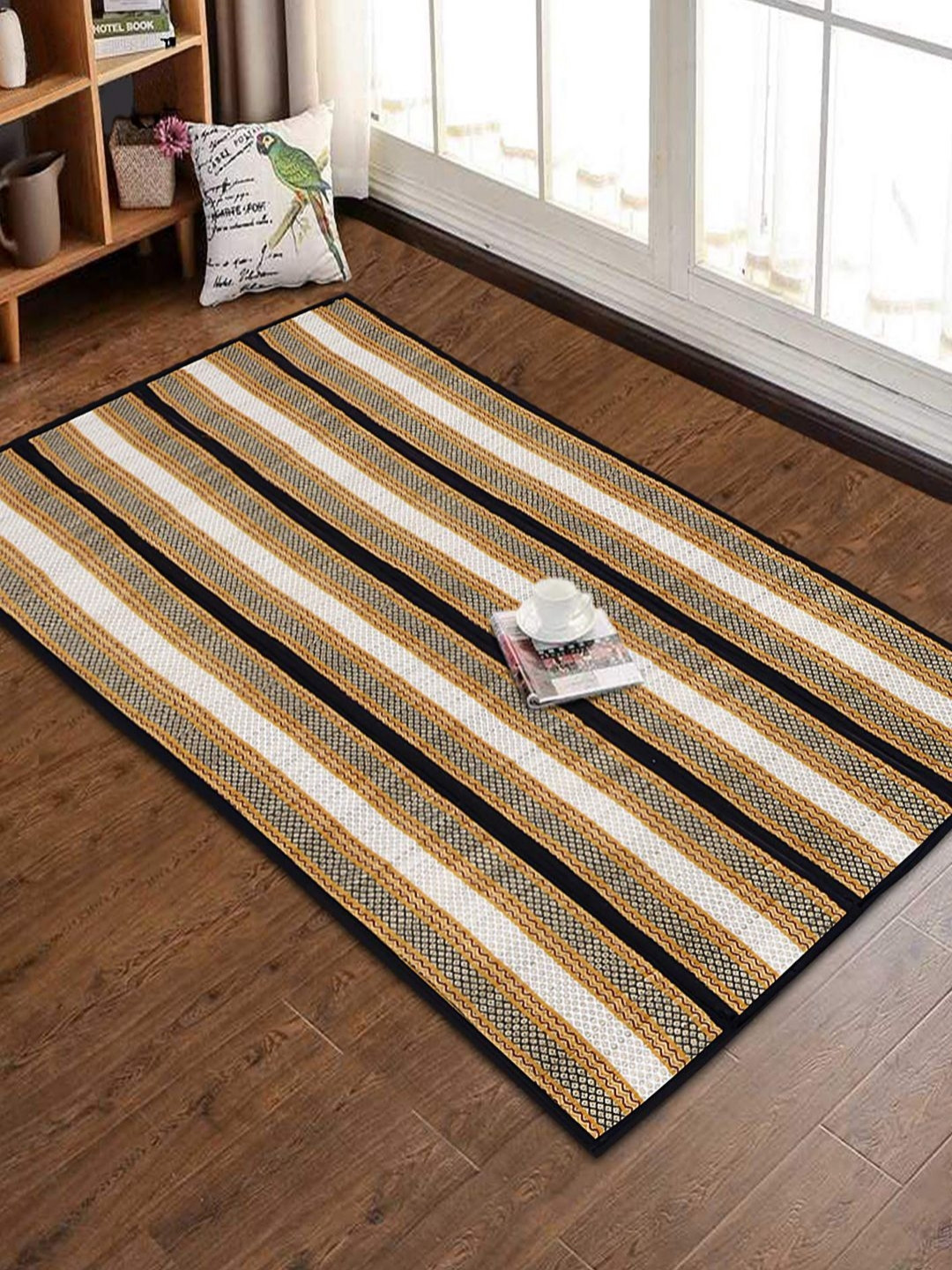 

HOKIPO Black & White Madurkathi Patterned Floor Mats