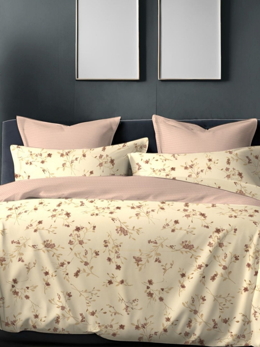 

Sleeping Owls- because your sleep matters Beige Printed King Bedsheet Set- 2.74 m x 2.74 m