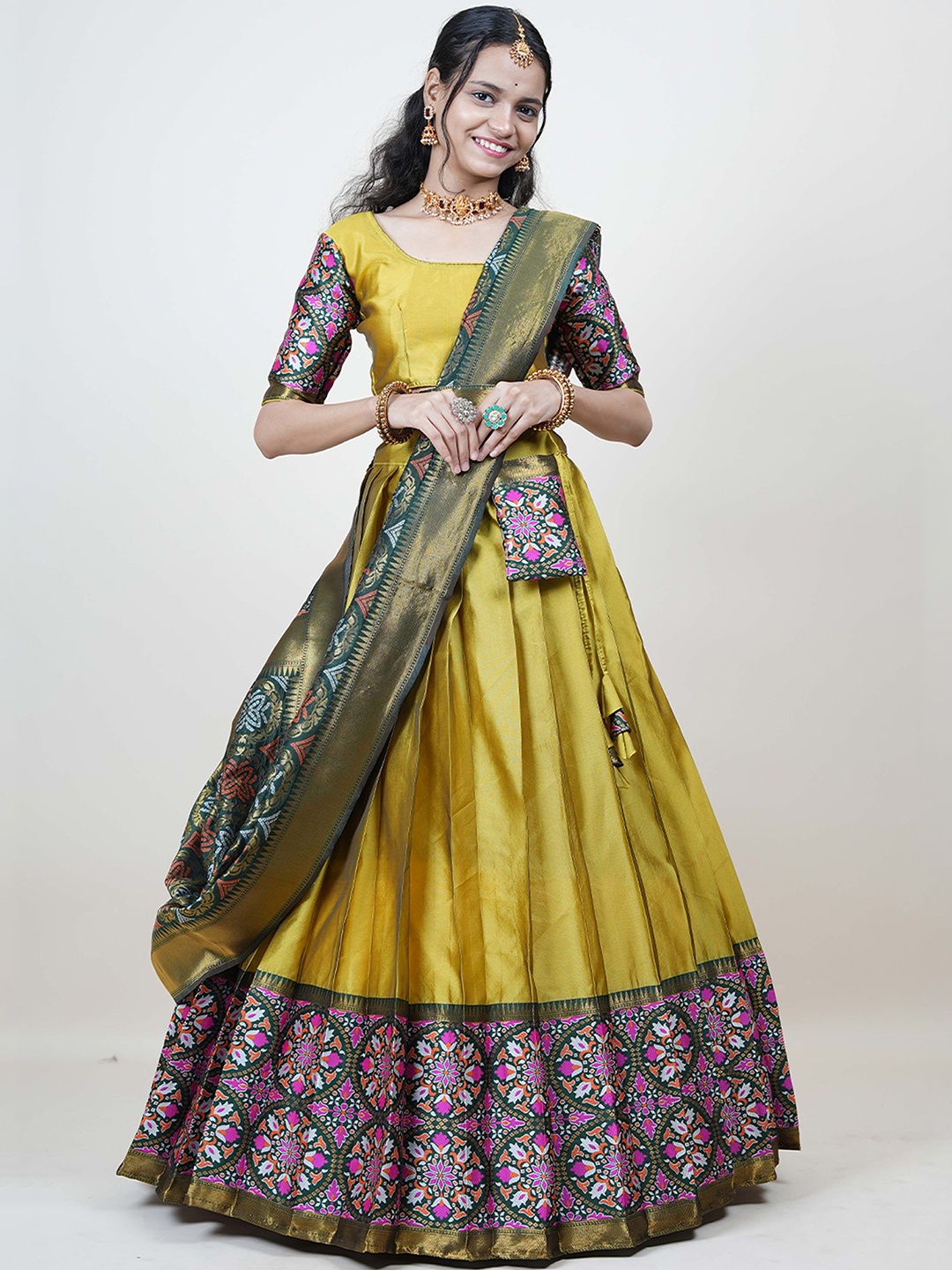 

MAGMINA Woven Design Unstitched Lehenga & Blouse With Dupatta, Yellow