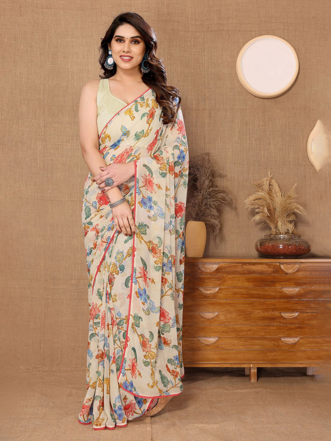

DIVASTRI Floral Printed Pure Georgette Ready to Wear Mysore Silk Saree, Off white