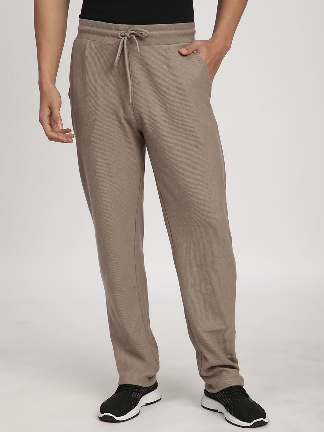 

R&B Men Cotton Regular Fit Track Pant, Brown