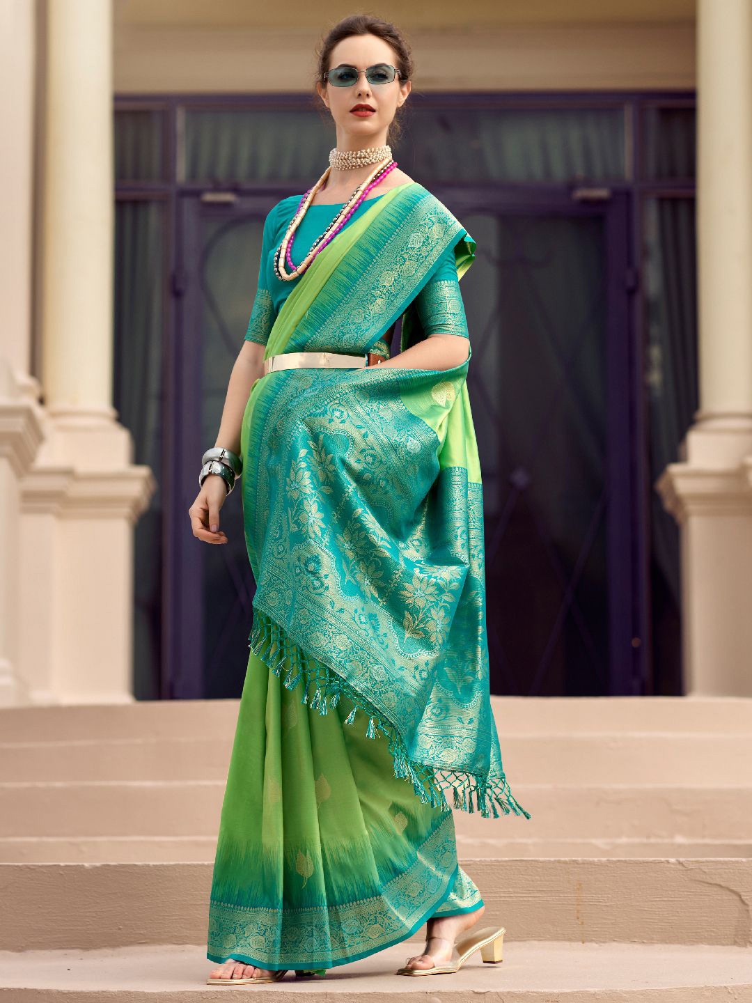 

LeeliPeeri Designer Woven Design Zari Saree, Green