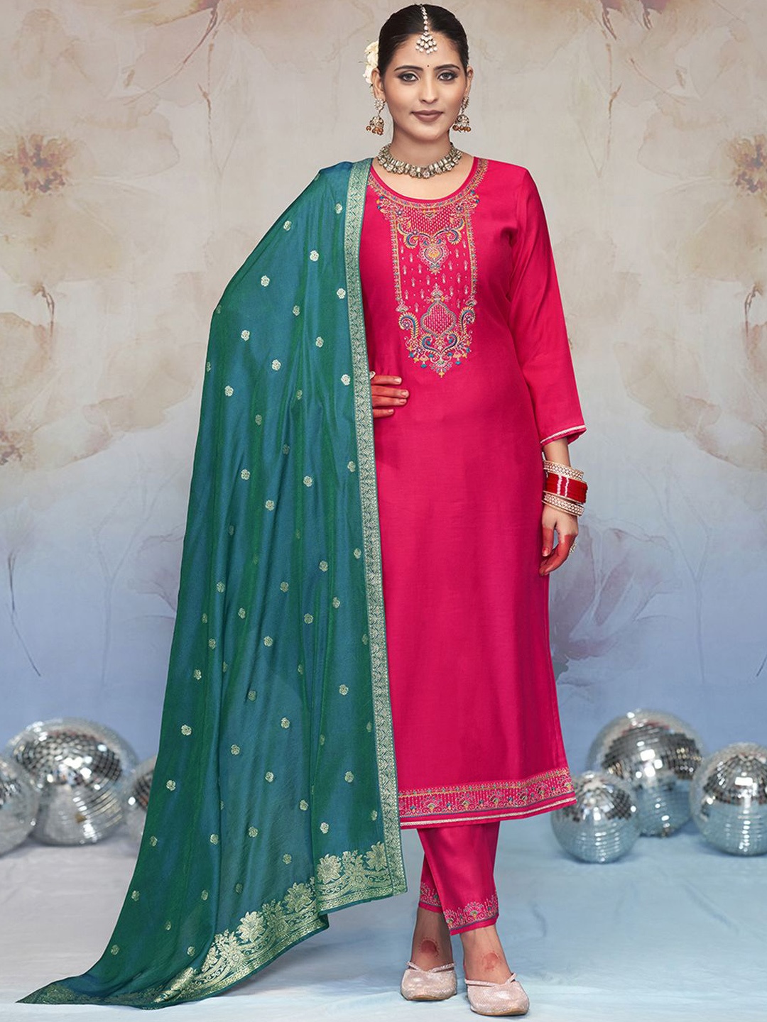 

Anouk Magenta Ethnic Motifs Embroidered Unstitched Dress Material