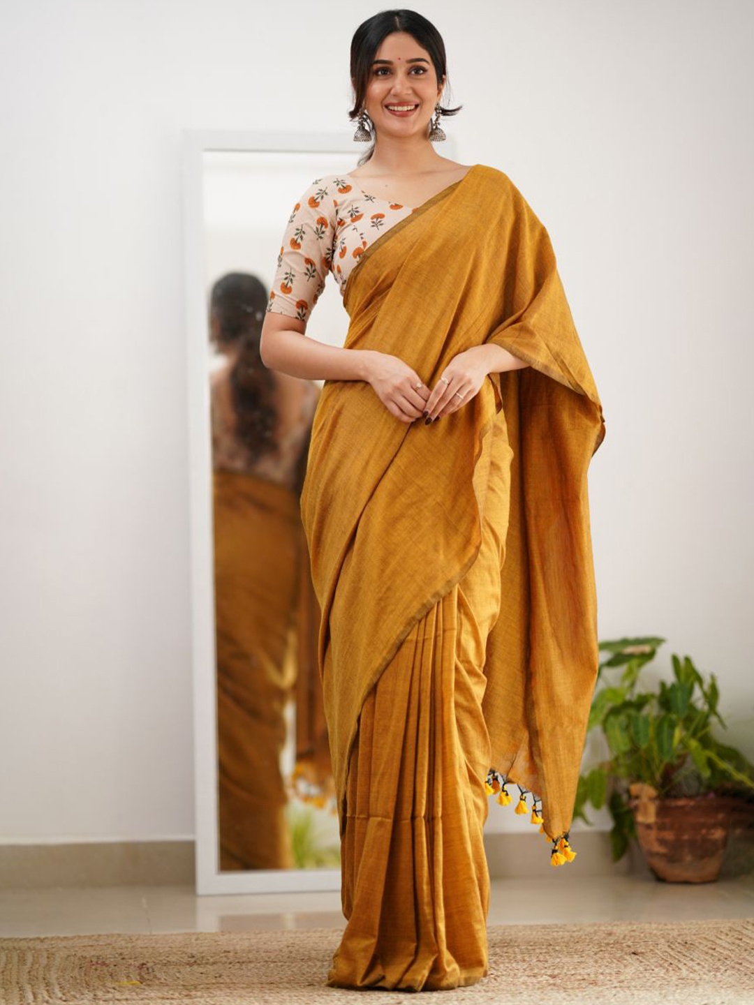 

Sutisancha Pure Cotton Saree with Designer Blouse, Mustard