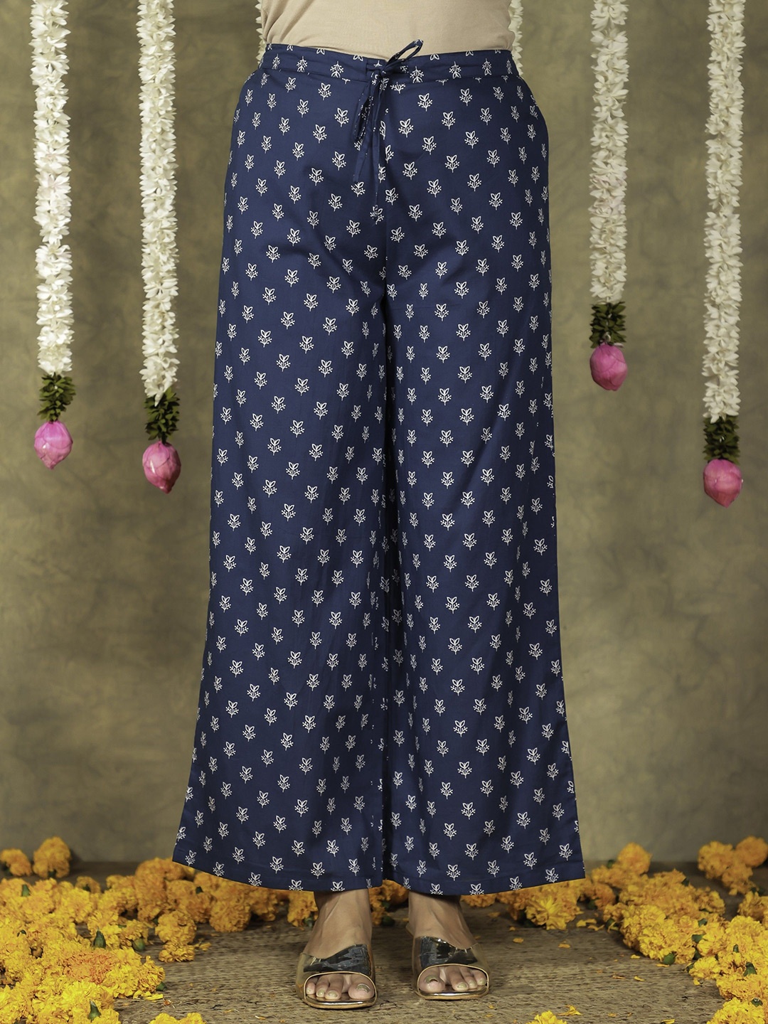 

Aramya Women Floral Printed Cotton Palazzos, Blue