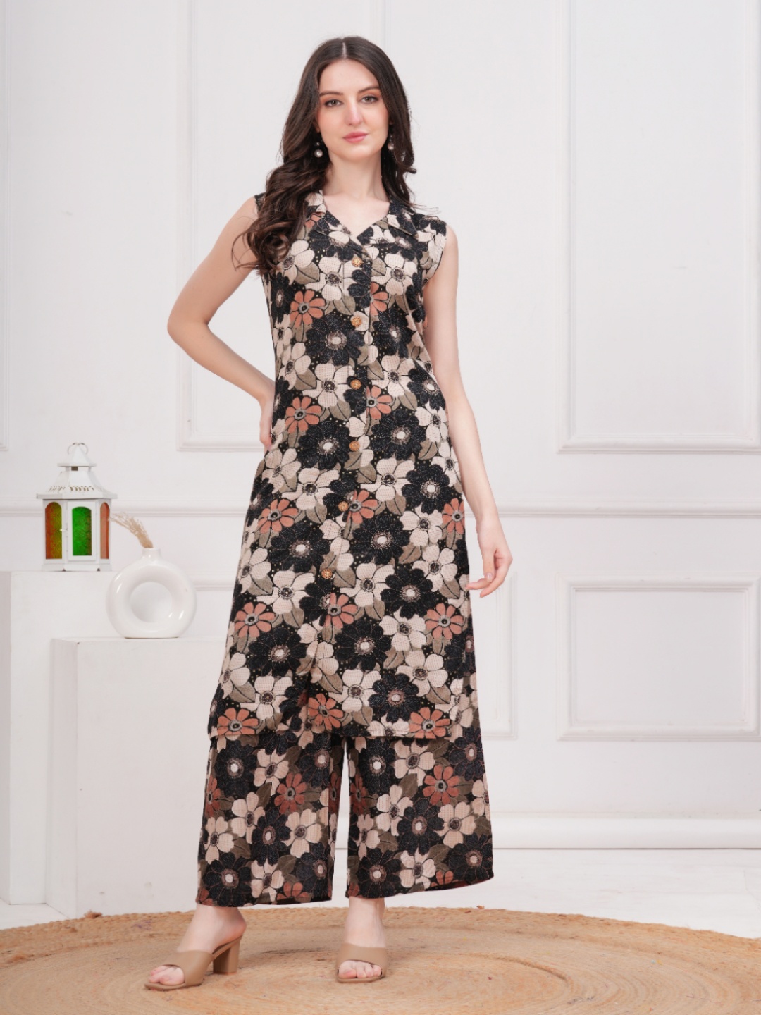 

JC4U Floral Printed Straight Kurta With Palazzo, Black