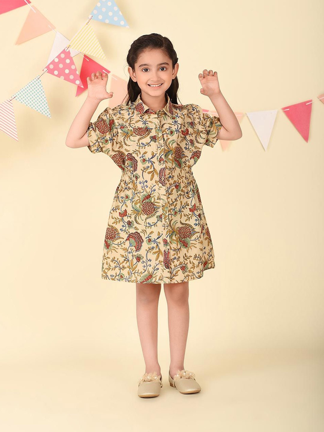 

Fabindia Girls Cotton Regular Sleeves Shirt Dress, Beige
