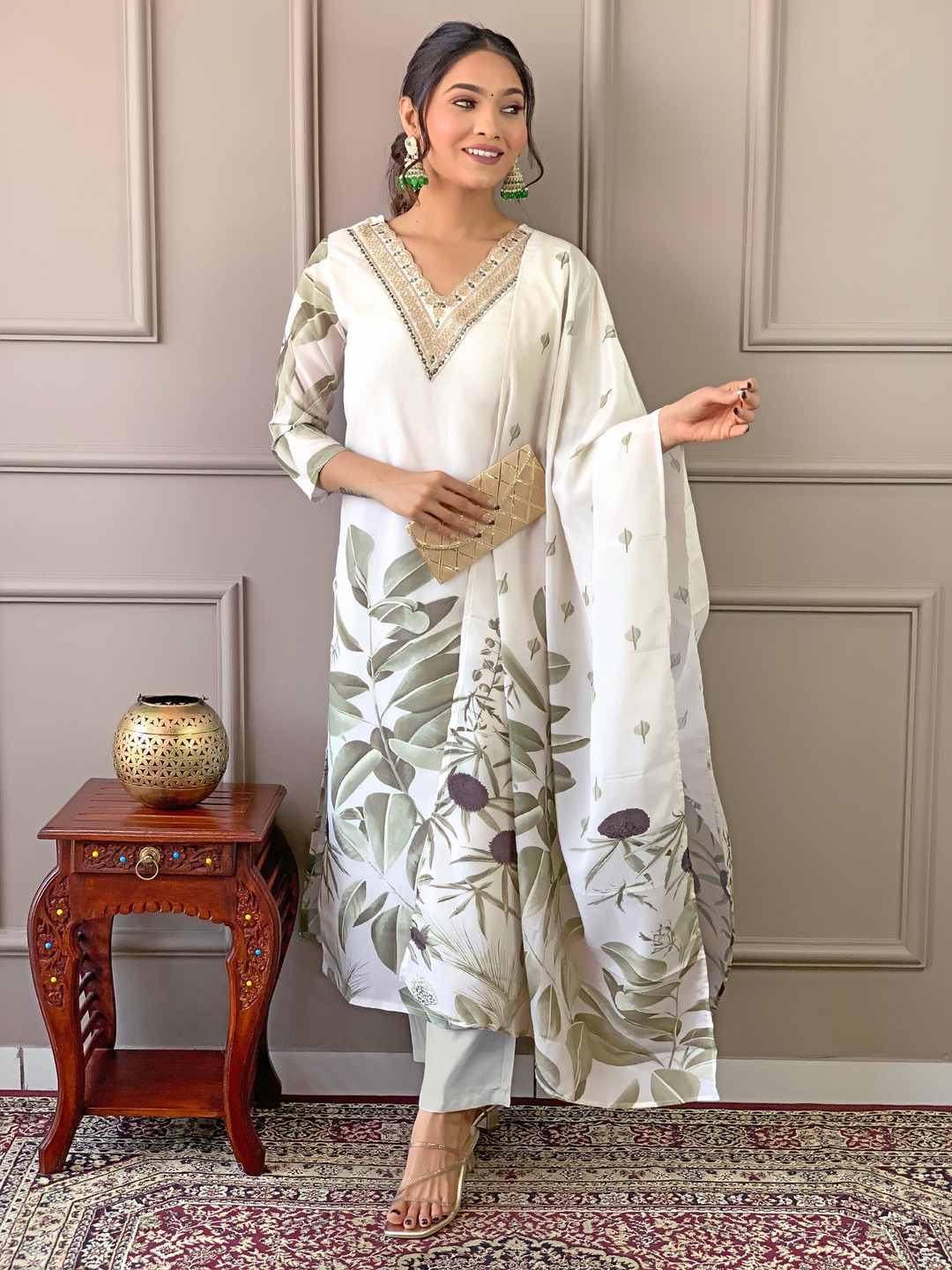 

JAPNAAM Floral Printed Embroidered V Neck Kurta With Trousers & Dupatta, Green