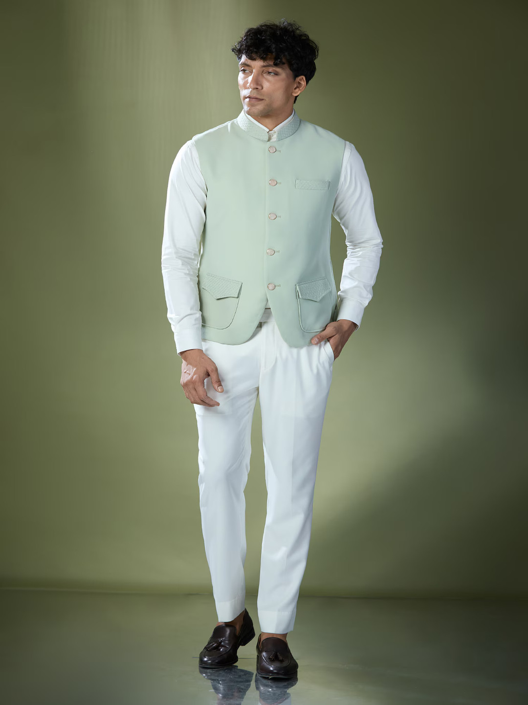 

RNG Safawala Men Shirt Collar Dupion Silk Straight Kurta With Trousers And Nehru Jacket, Green