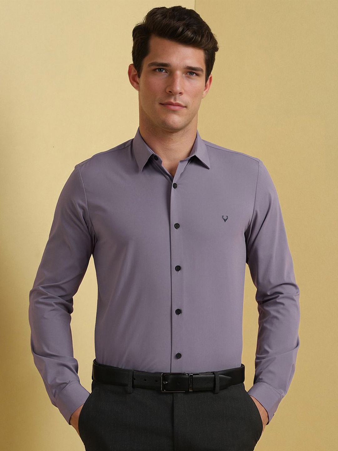 

Allen Solly Men Slim Fit Spread Collar Solid Formal Shirt, Purple