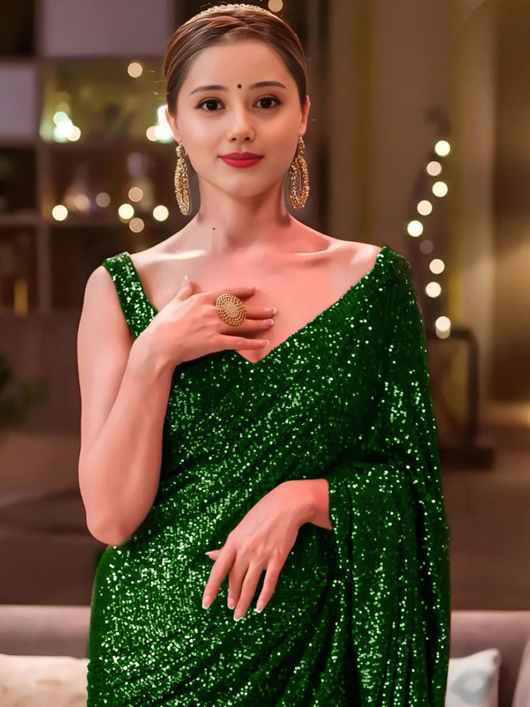 

ANJANI TEXTILE Embellished Sequinned Heavy Work Saree, Green