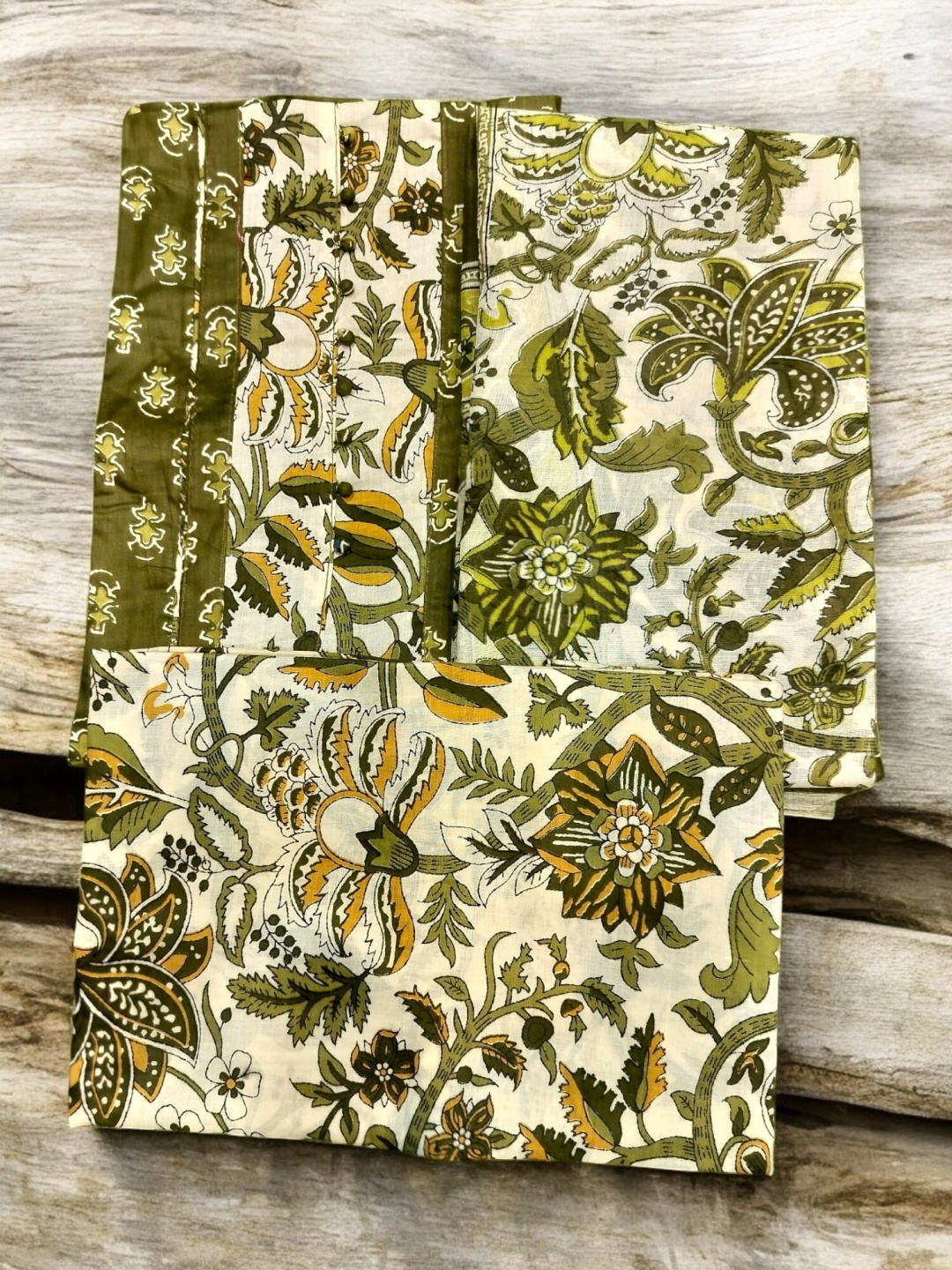 

REET MAHAL Floral Printed Pure Cotton Unstitched Dress Material, Off white
